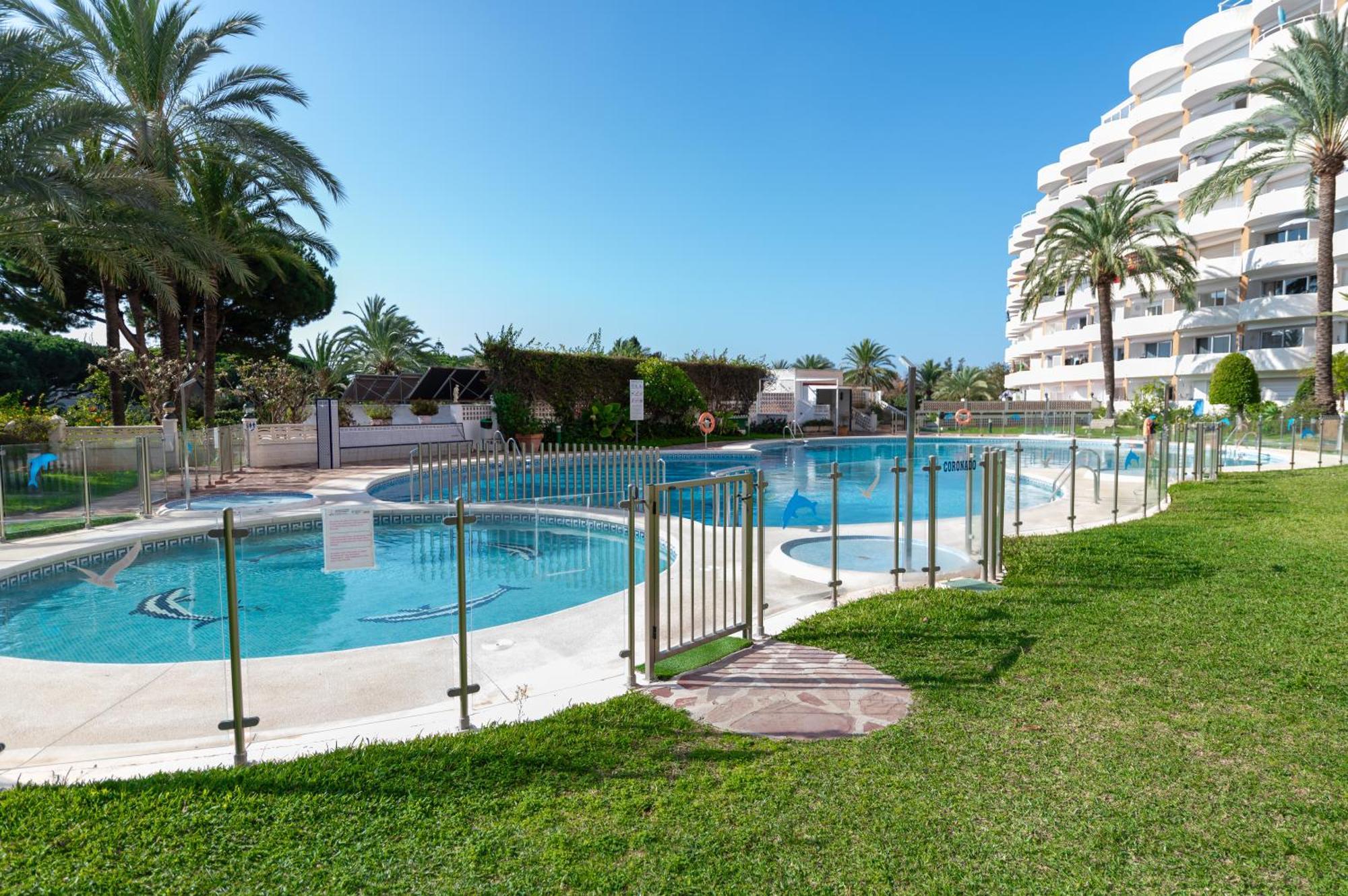Appartement Moderno Estudio Y Piscina A 50 Metros De La Playa Marbella